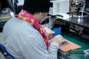 Read more about the article iPhone (ไอโฟน) 7 Plus  ไม่มีสัญญาณ ทำยังไงดี หาร้านซ่อมที่ไหน เชื่อถือได้