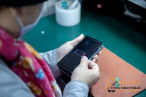 ร้านซ่อมมือถือ ย่านสาทร ส่งซ่อมง่ายๆ ไม่ต้องไปร้าน 🥇 ศูนย์ซ่อม โทรศัพท์มือถือ มือถือทุกรุ่น ทุกยี่ห้อ iPhone | Apple | Samsung | Huawei